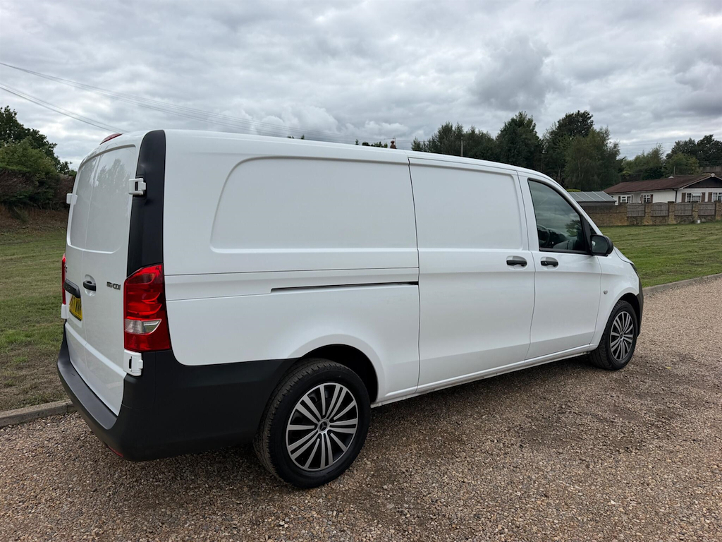 Mercedes-Benz Vito 2.0 L 2.0 116 Cdi Progressive G-tronic Rwd L3 Euro White #5