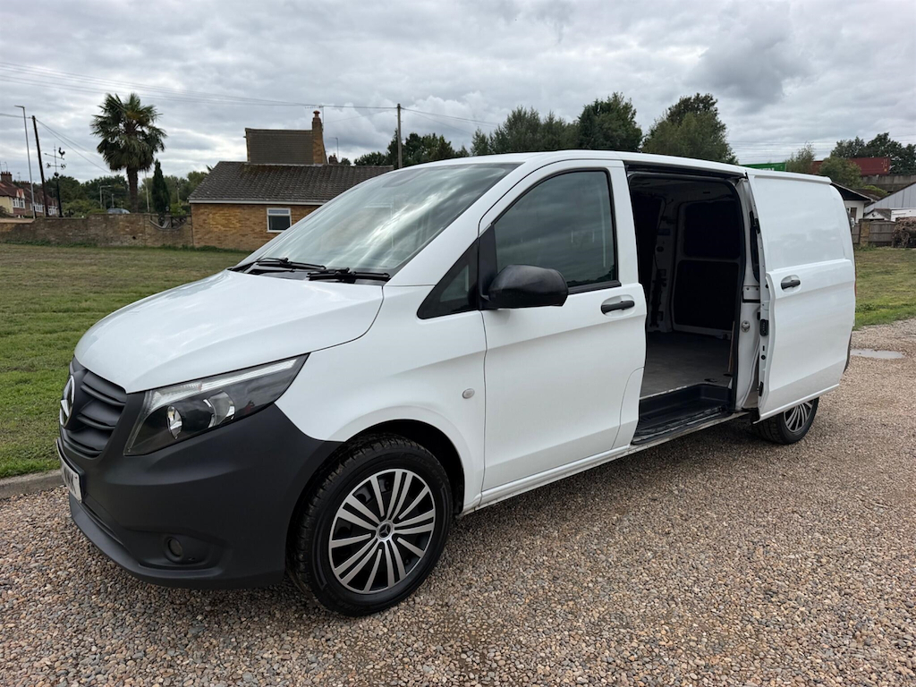 Mercedes-Benz Vito 2.0 L 2.0 116 Cdi Progressive G-tronic Rwd L3 Euro White #3