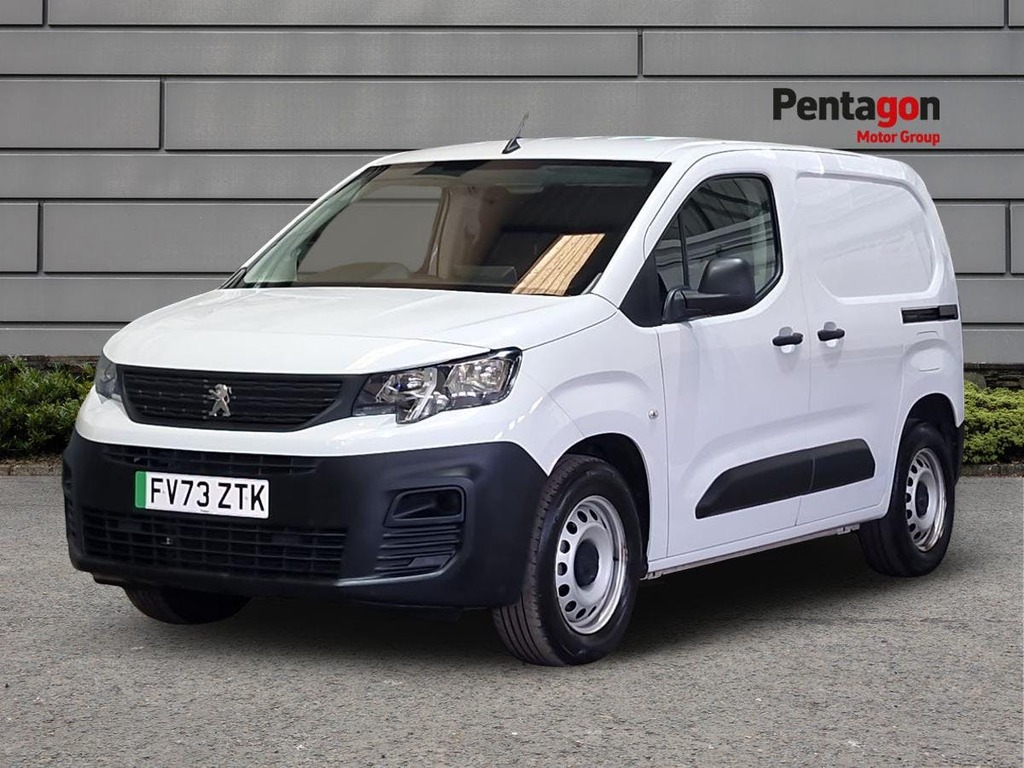 Peugeot E-Partner 800 50Kwh Professional Premium Plus Standard Pane White #3
