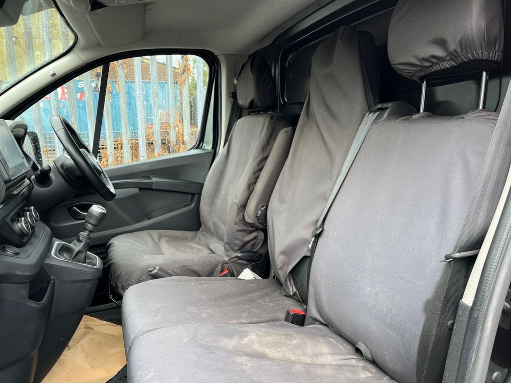 Nissan Primastar 2.0 Dci 30 Tekna Panel Van Grey #8