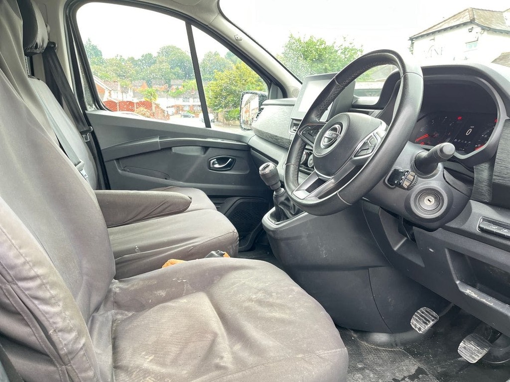 Nissan Primastar 2.0 Dci 30 Tekna Panel Van Grey #5