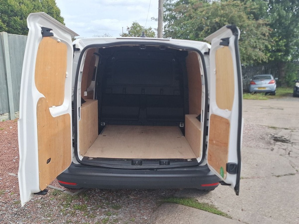 Volkswagen Caddy Panel Van C20 Cargo Commerce Maxi 102 Ps 2.0 T White #10