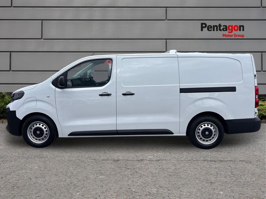 Vauxhall Vivaro Prime Black #11
