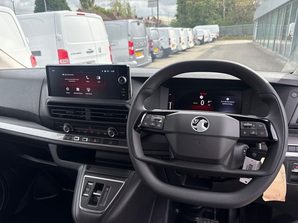 Vauxhall Vivaro Prime Black #17