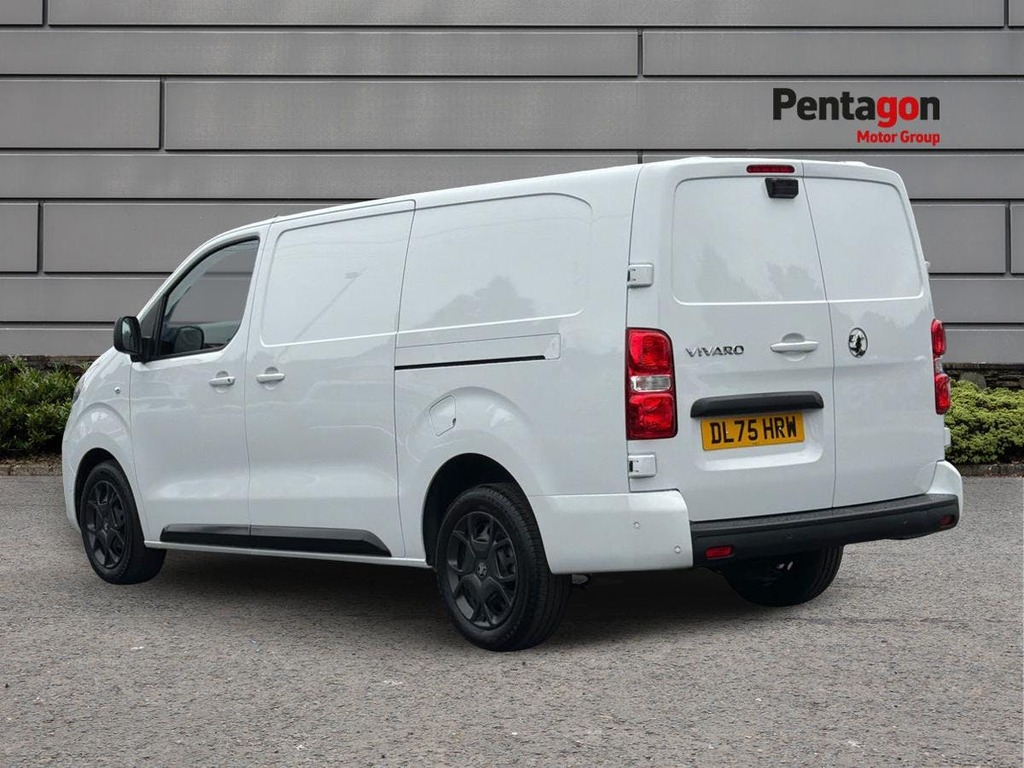 Vauxhall Vivaro 1.5 Turbo D Pro Xl Panel Van 6Dr Lwb White #2