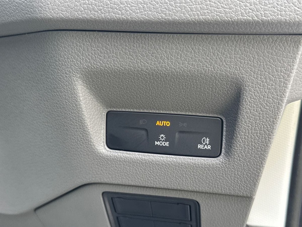 Volkswagen Crafter Cr35 Panel Van Commerce Plus Mwb 140 Ps 2.0 Tdi 8S Blue #16