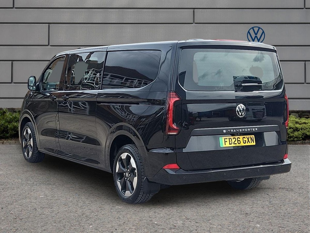 Volkswagen E-Transporter T32 65Kwh Commerce Pro Kombi Double Cab Electr Black #2
