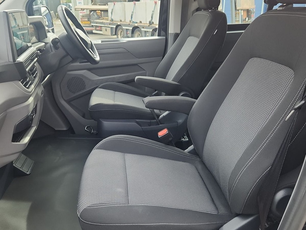 Volkswagen E-Transporter T32 Panel Van Commerce Pro Swb 136 Ps 65 Kwh Elect White #8