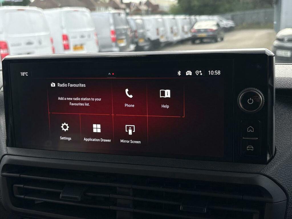 Vauxhall Vivaro 1.5 Turbo D 120 Pro H1 Van White #24