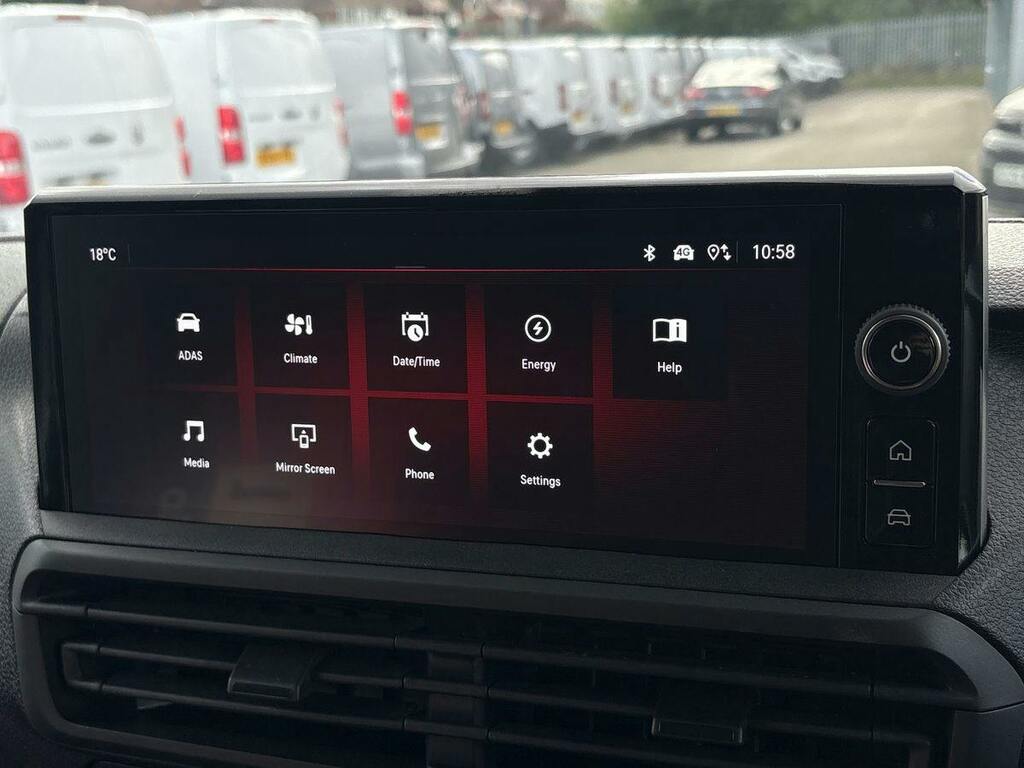 Vauxhall Vivaro 1.5 Turbo D 120 Pro H1 Van White #25