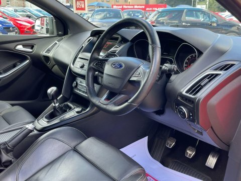 Ford Focus 1.5 Zetec Edition Tdci 118 Bhp Black #15