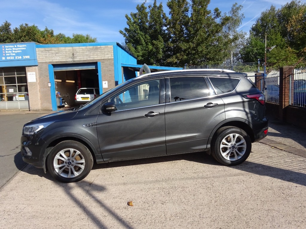 Ford Kuga 1.5 Tdci Titanium 2Wd Grey #4