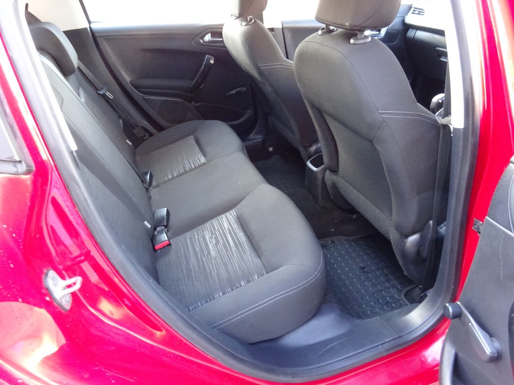 Peugeot 208 Active White #13