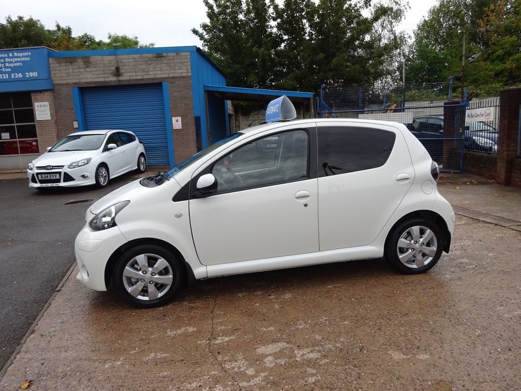 Toyota Aygo 1.0 Vvt-i Fire Mmt Ac White #3