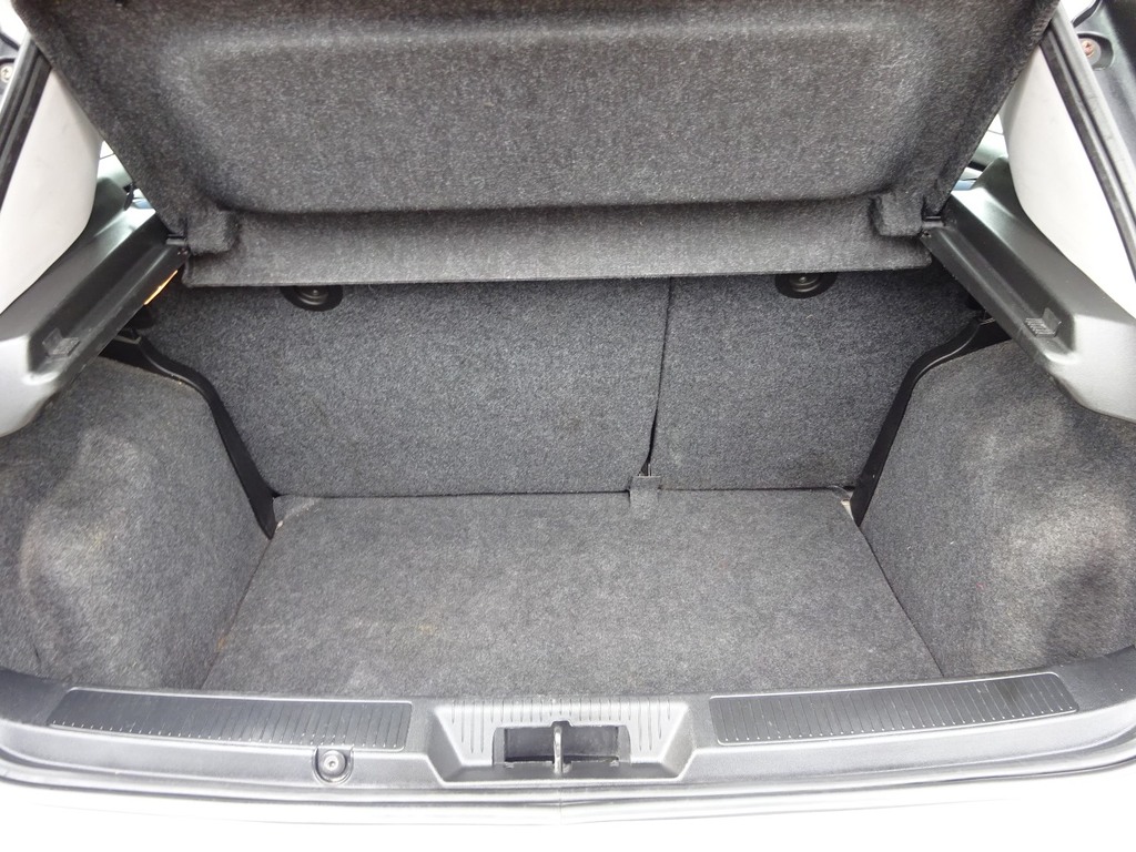 Fiat Punto Hatchback 1.4 Easy Dualogic Euro 5 Ss 2013 White #14