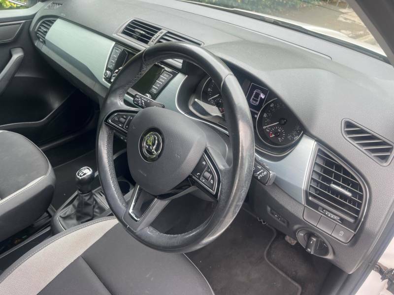 Skoda Fabia 1.0 Mpi Se White #5