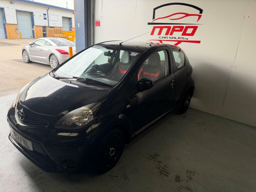 Toyota Aygo 1.0 Vvt-i Ice Hatchback Black #2