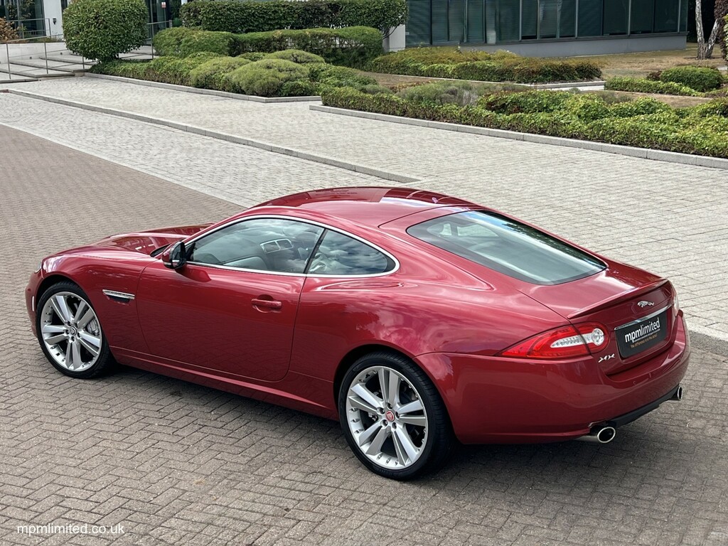 Jaguar XK Coupe Black #66