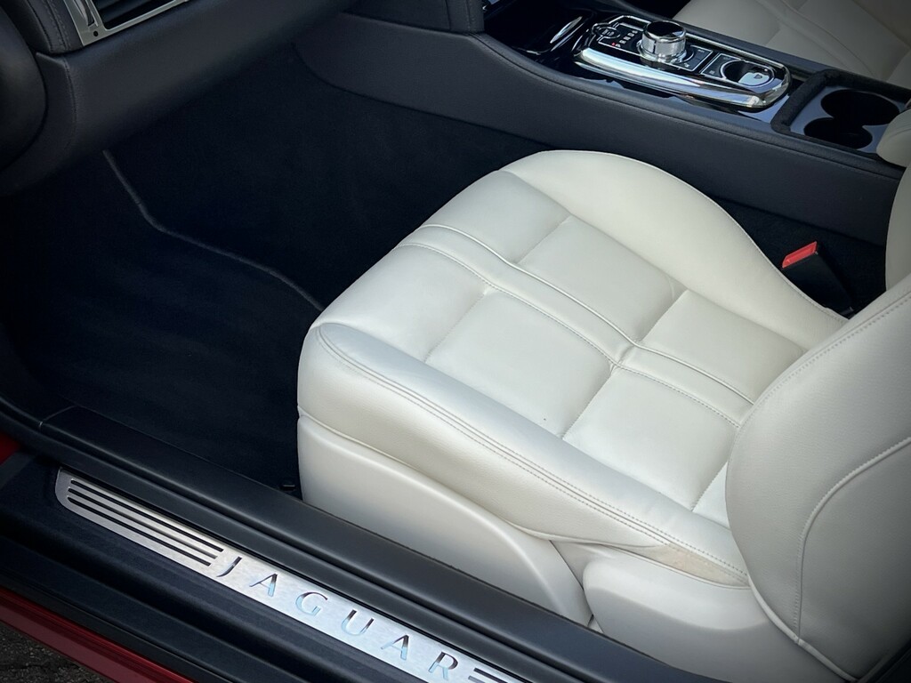Jaguar XK Coupe Black #67