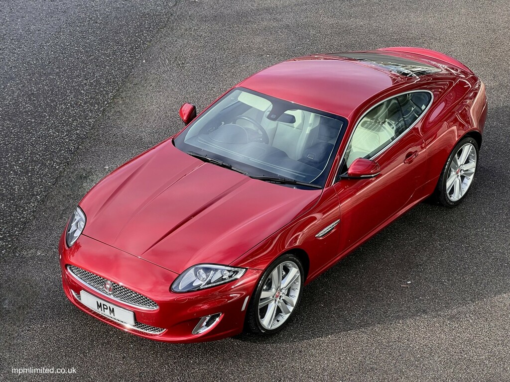 Jaguar XK Coupe Black #52