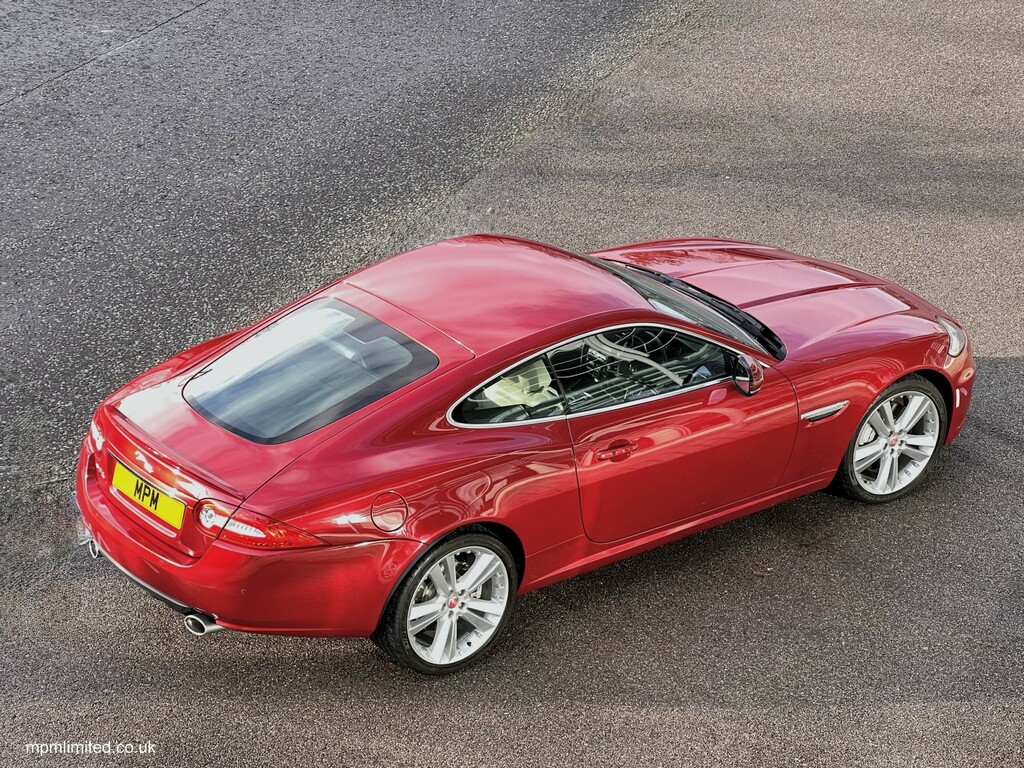 Jaguar XK Coupe Black #54
