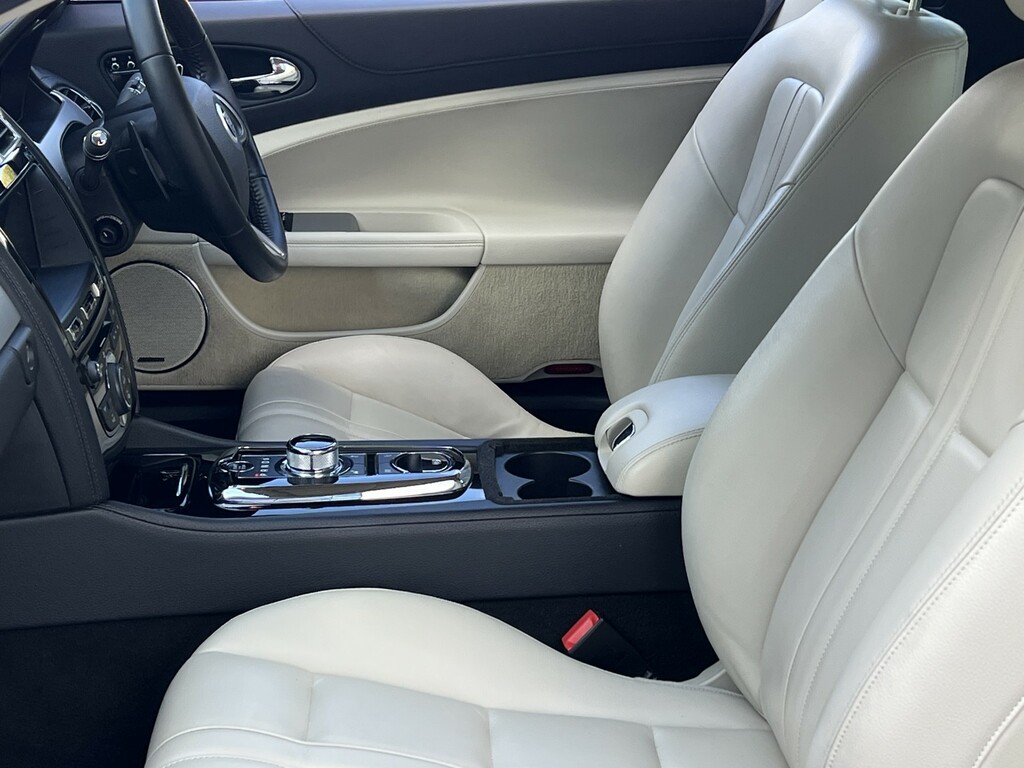 Jaguar XK Coupe Black #61
