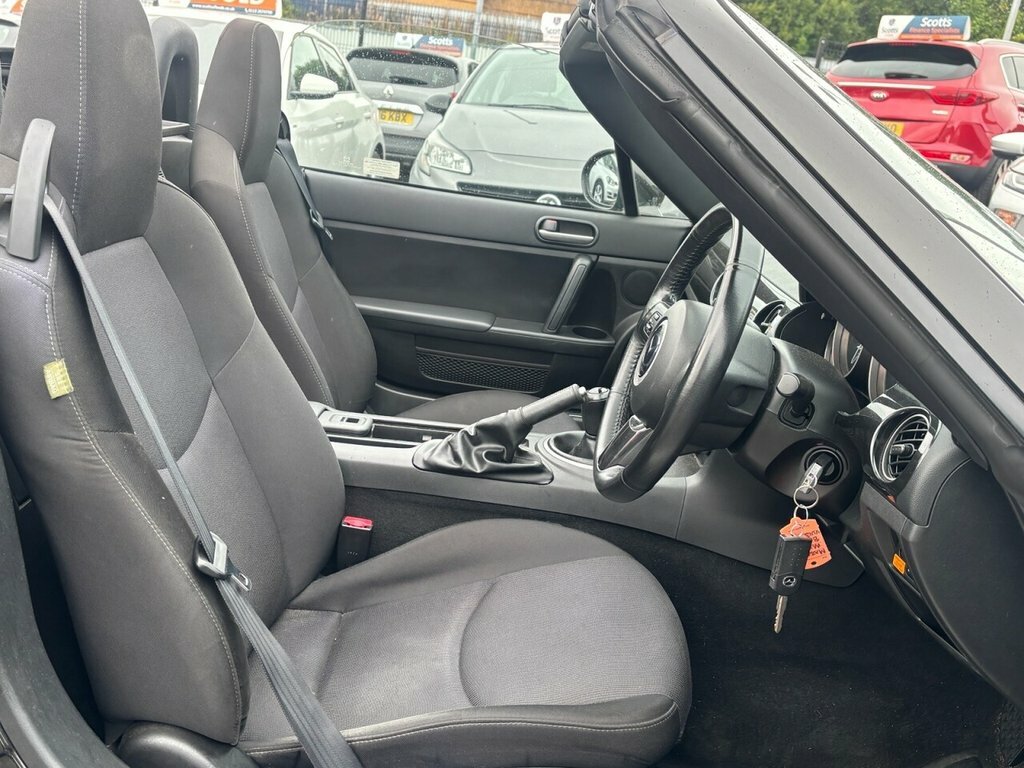 Mazda MX-5 2.0I Venture Edition Red #10