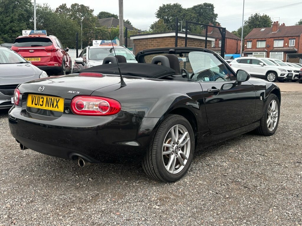 Mazda MX-5 2.0I Venture Edition Red #7