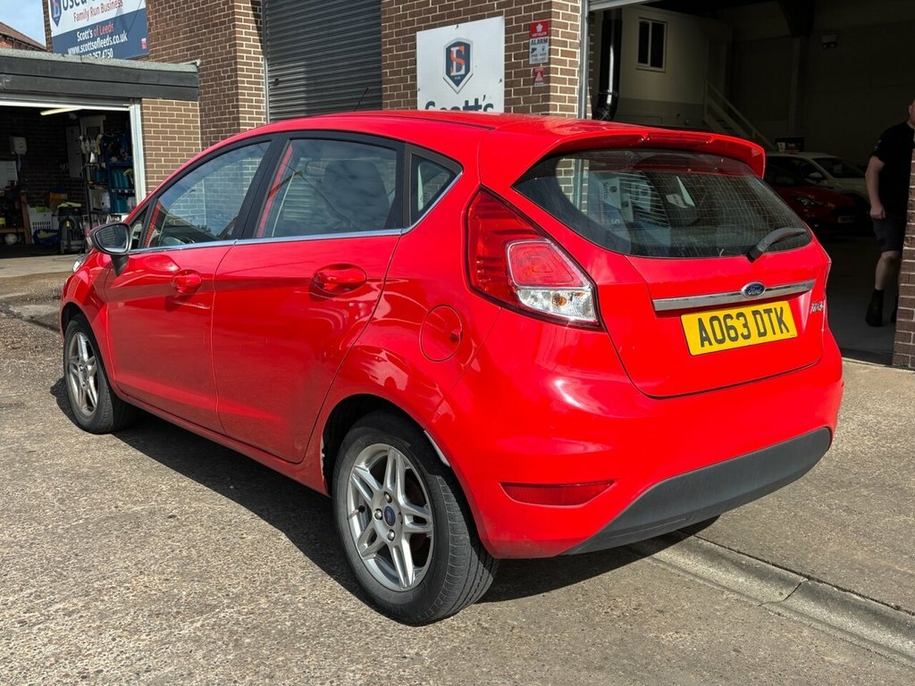Ford Fiesta 1.3L Zetec Red #5