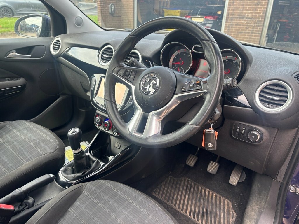 Vauxhall Adam 1.2I Glam White #9