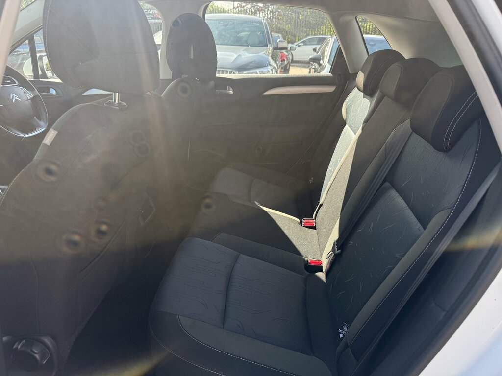 Citroen C4 Hdi Platinum White #32
