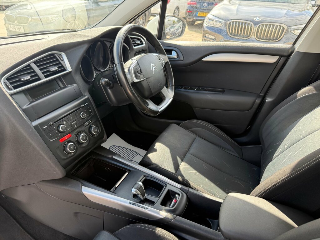 Citroen C4 Hdi Platinum White #26