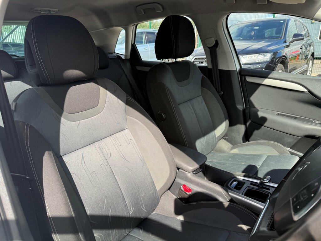 Citroen C4 Hdi Platinum White #25