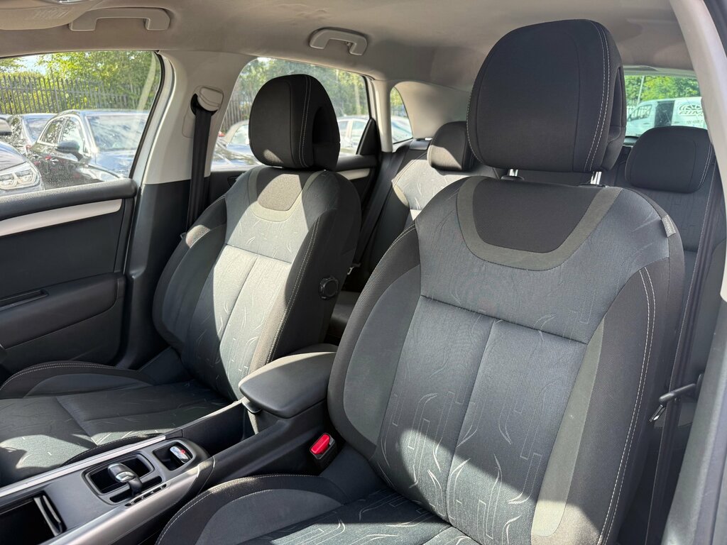 Citroen C4 Hdi Platinum White #27