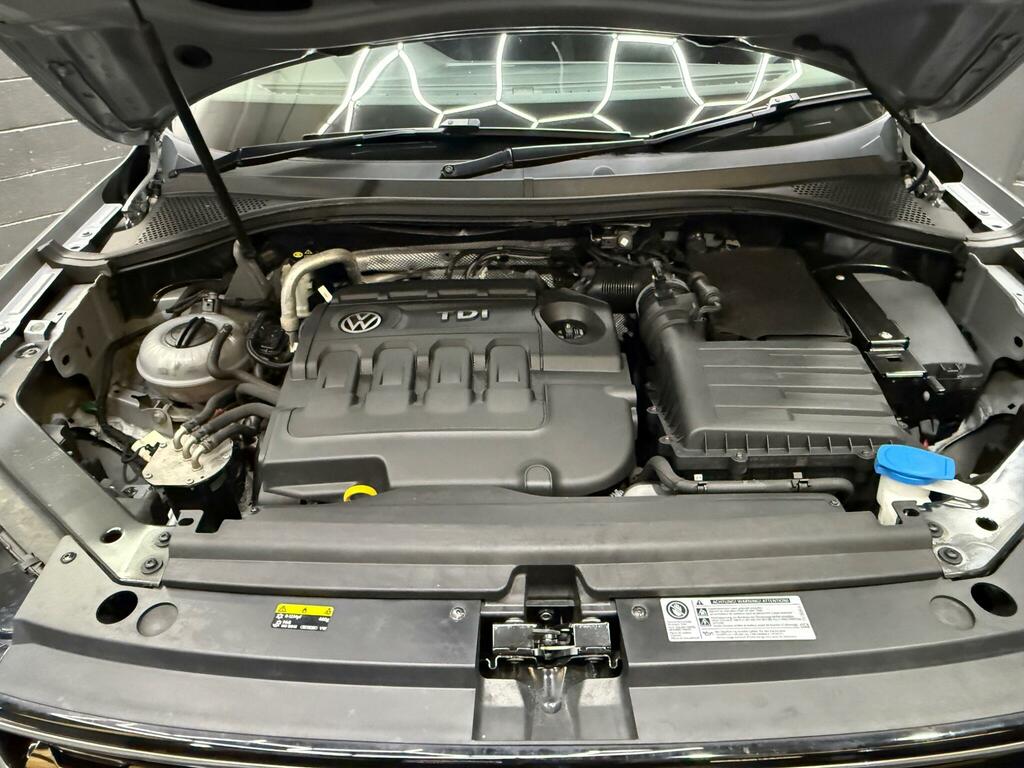 Volkswagen Tiguan Se Navigation Silver #3
