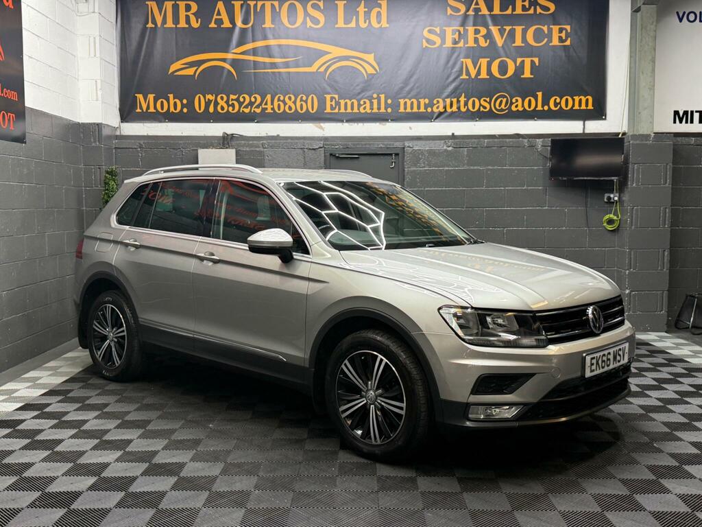 Volkswagen Tiguan Se Navigation Silver #6