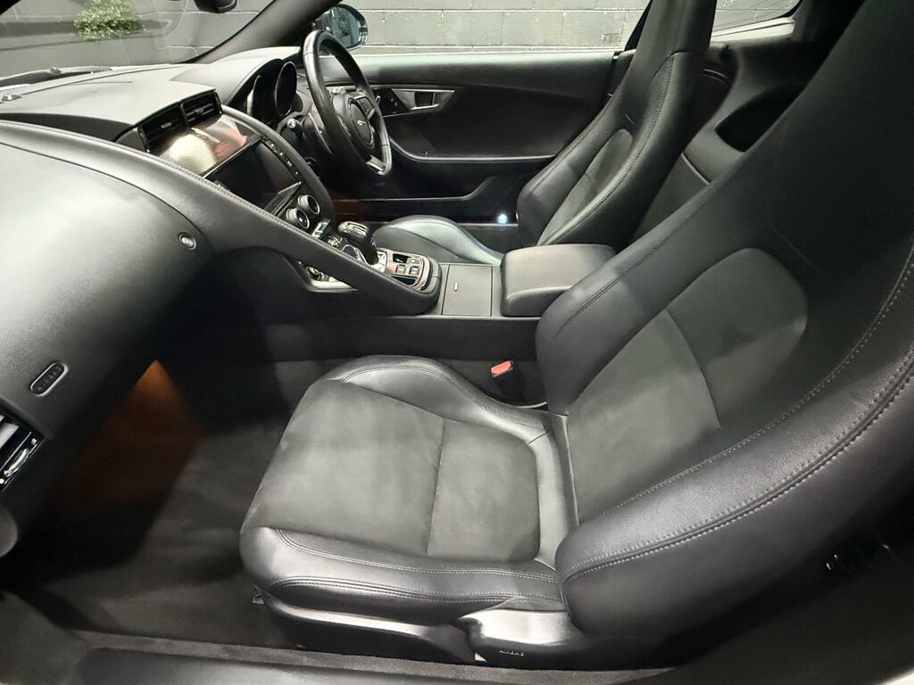 Jaguar F-Type Boxster 24V Black #39