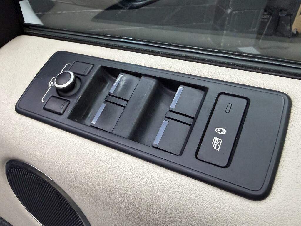 Land Rover Range Rover Sport Black #35