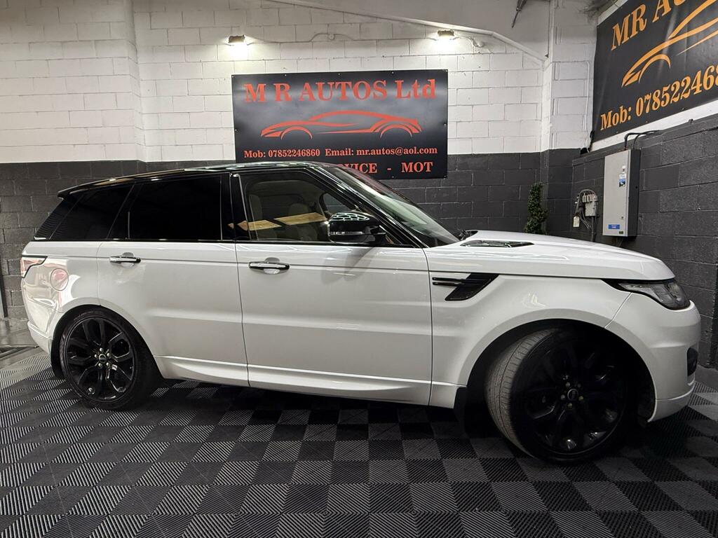Land Rover Range Rover Sport Black #1