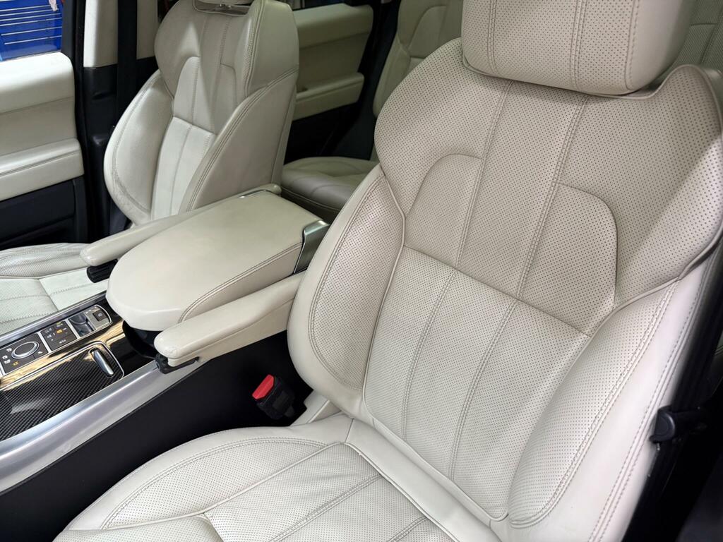 Land Rover Range Rover Sport Black #17
