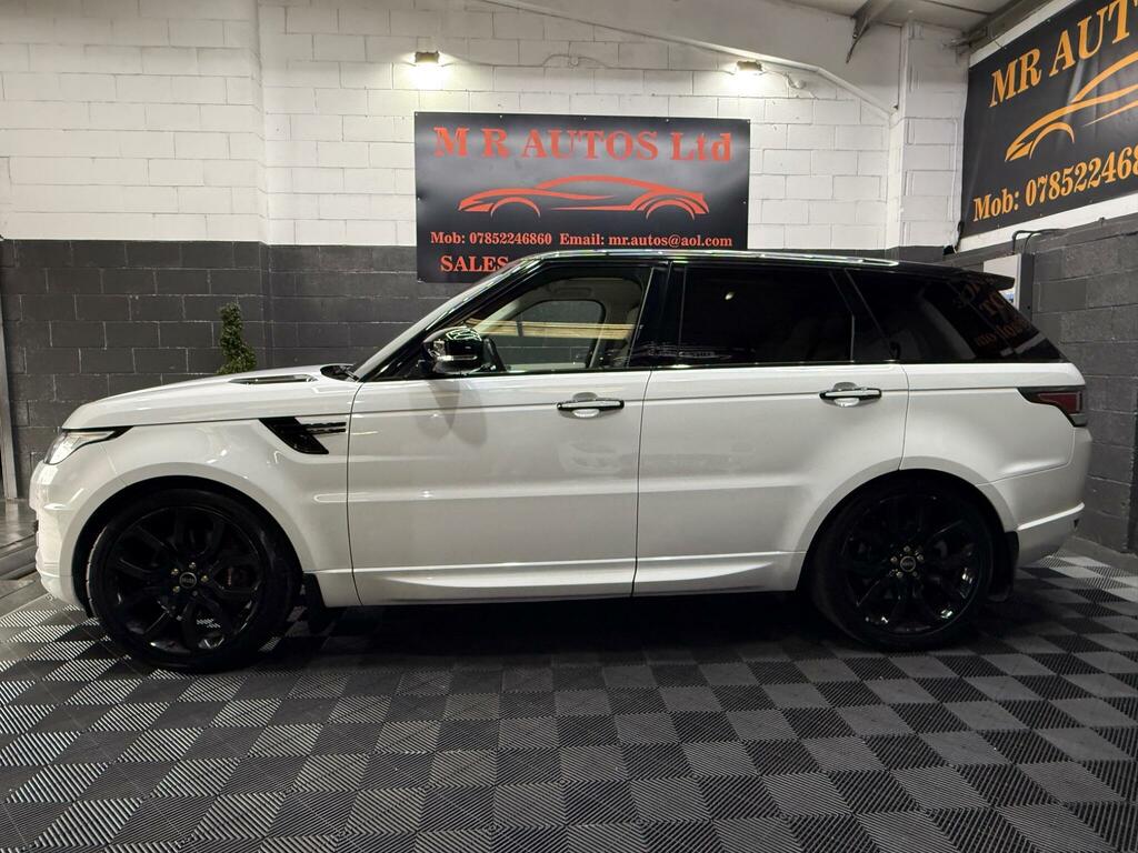 Land Rover Range Rover Sport Black #6
