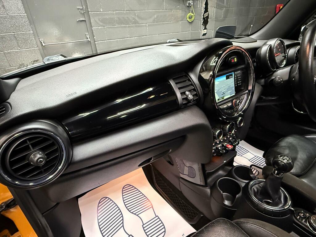 Mini Hatch 1.5 Hatchback Euro 6 Ss 136 Green #24