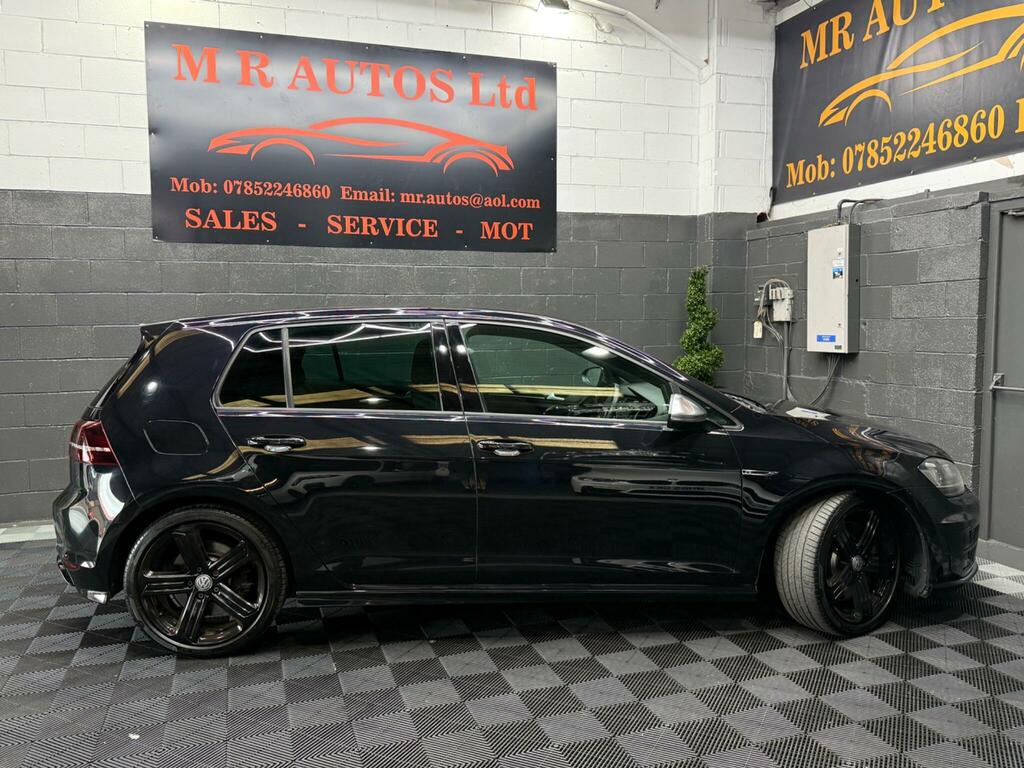 Volkswagen Golf R Black #3