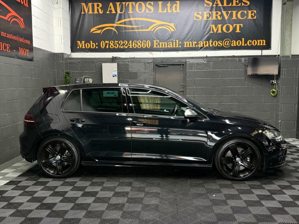 Volkswagen Golf R Black #5