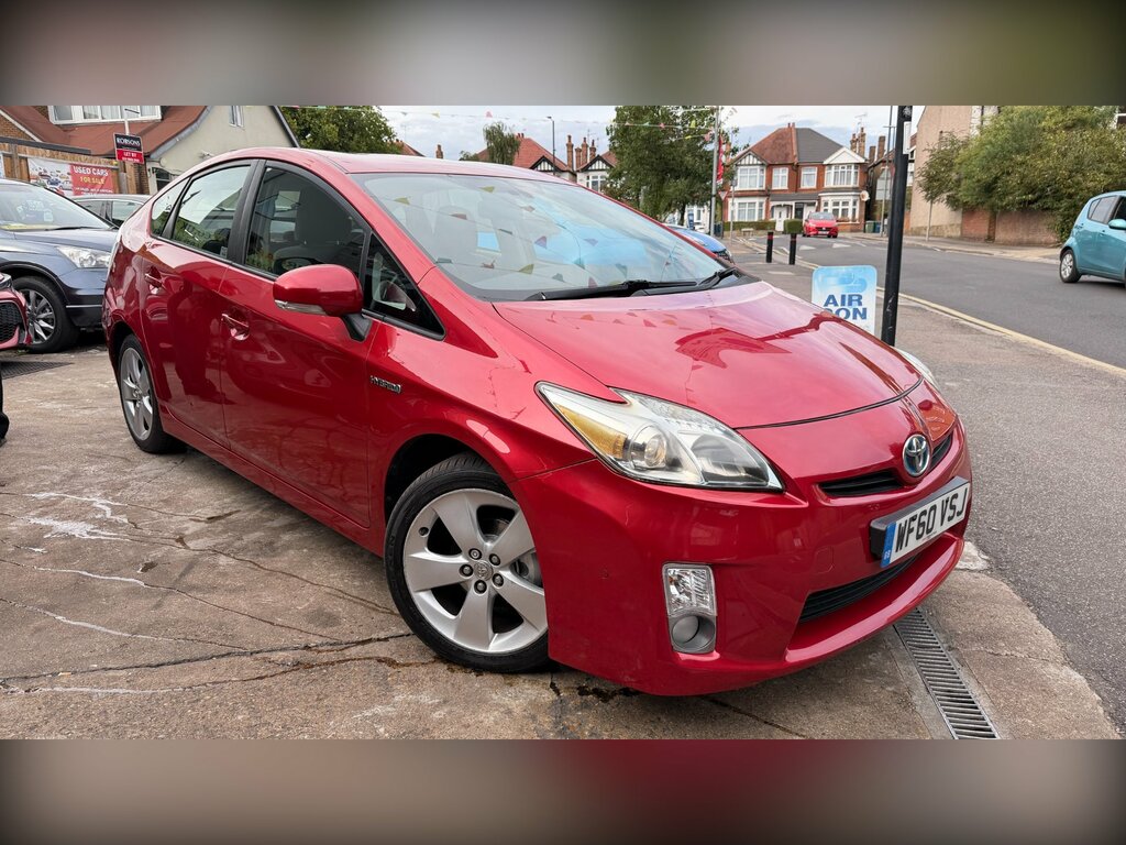 Toyota Prius White #3