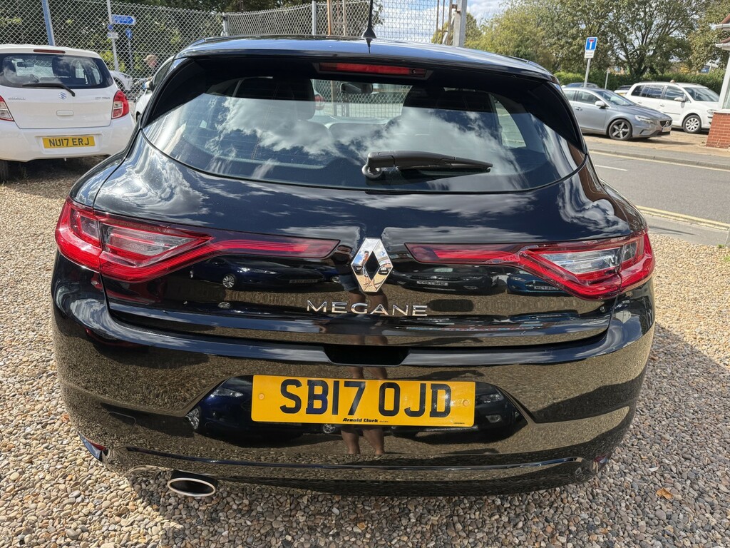 Renault Megane 1.5 Dynamique Nav Dci 110 2017 Black #4