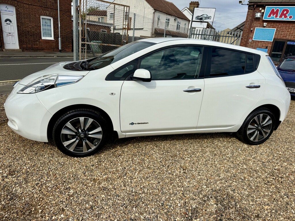 Nissan Leaf 24Kwh Tekna 2016 White #6