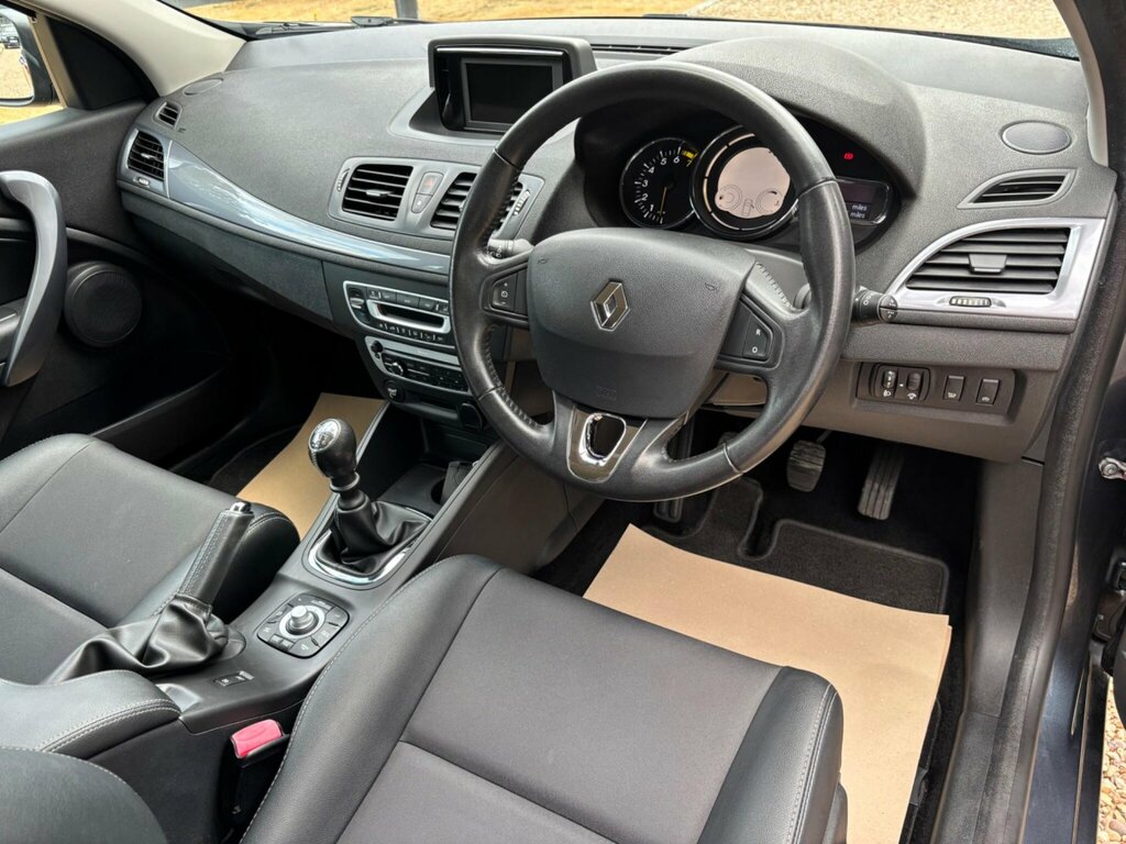 Renault Megane 1.2 Tce Dynamique Nav Euro 6 Ss LM65DVN Grey #2