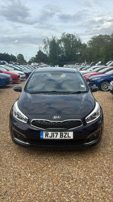 Kia Ceed 1.6 Crdi 2 Euro 6 S S RJ17BZL Black #3