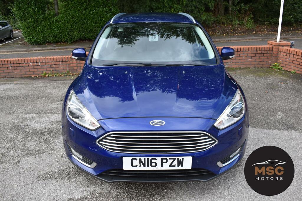 Ford Focus Titanium X Blue